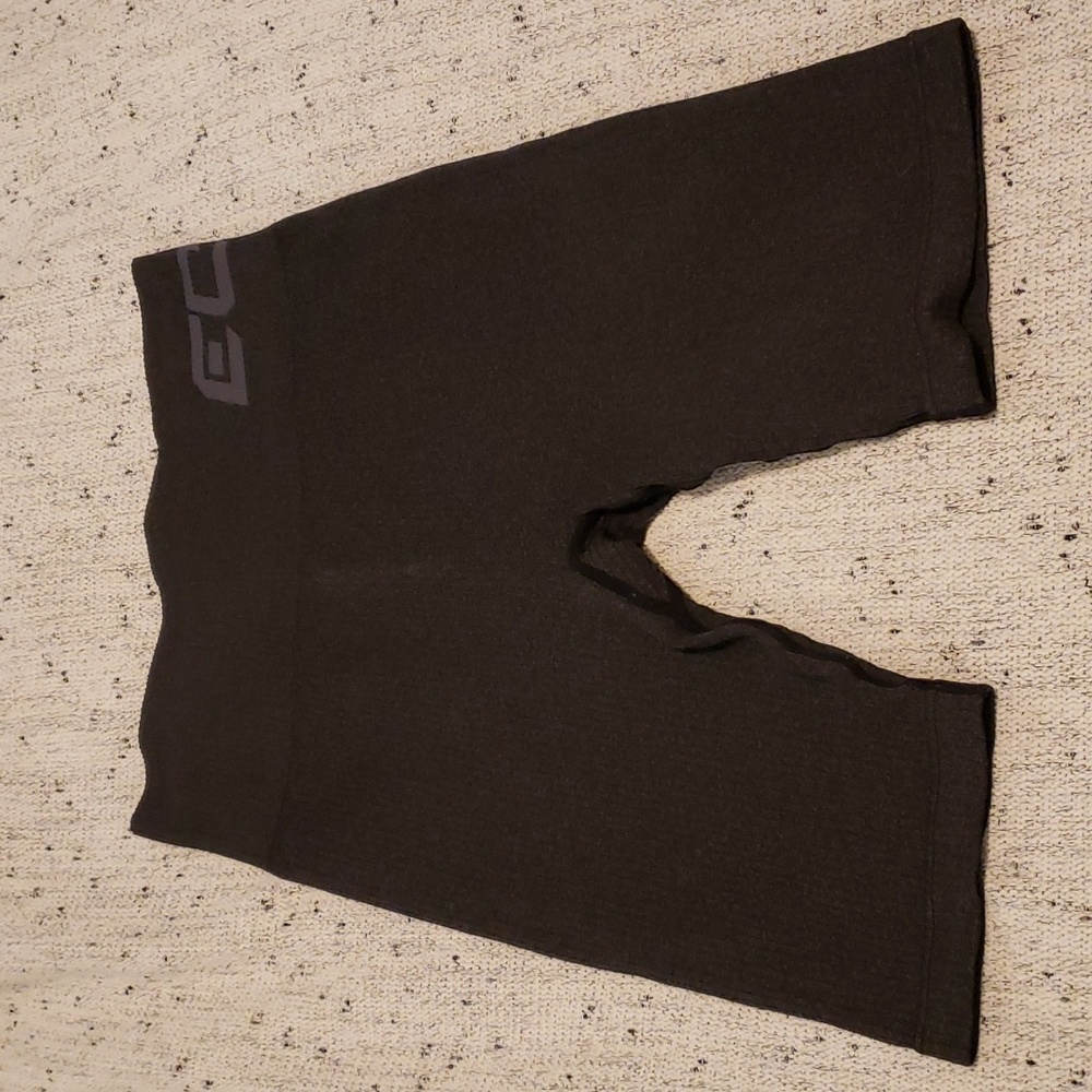 Echt Shorts - image 5